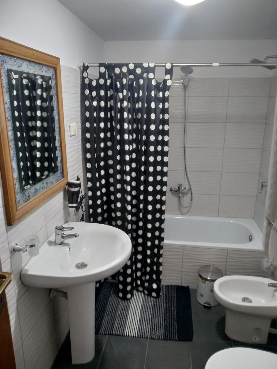 דירות Kamu Center טיראנה מראה חיצוני תמונה